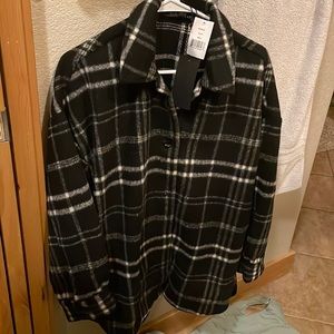 Brand new never word gibsonlook plaid Shacket!